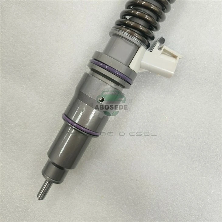 Diesel Fuel Injector 21379931 For Volvo MD13 Engine BEBE4D27001 suppliers